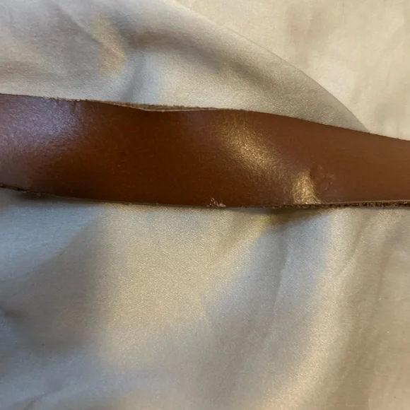 NWT: Anthropologie Brown Leather Belt with Unique Buckle Closure - Picture 4 of 6